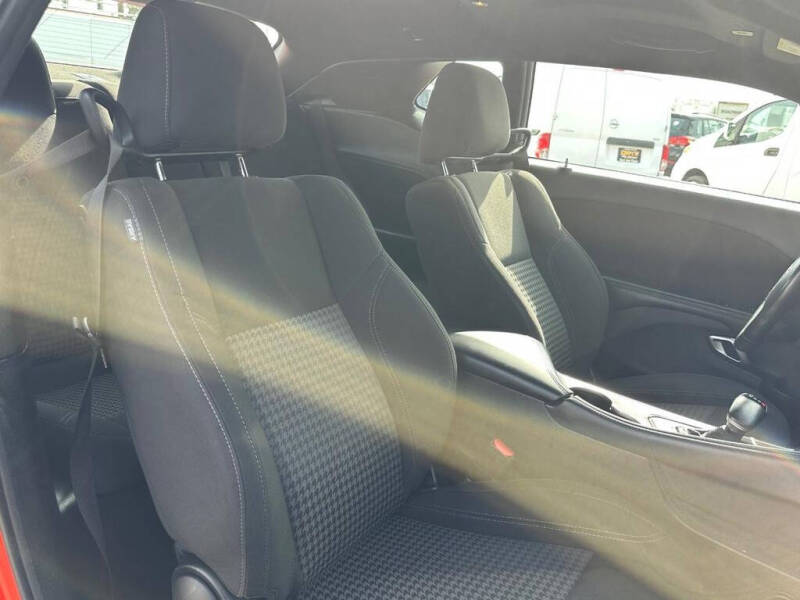 2021 Dodge Challenger SXT