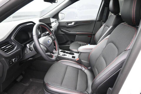 2026 Ford Escape Hybrid ST-Line Select