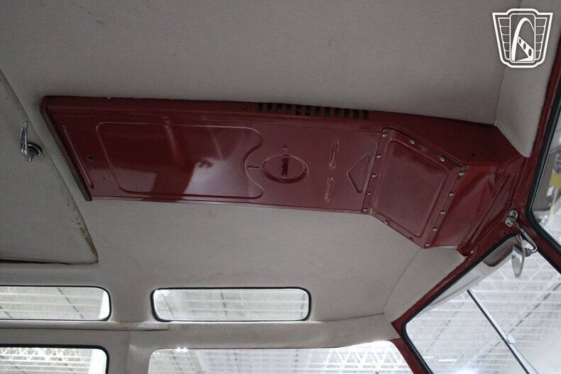 1961 Volkswagen Bus
