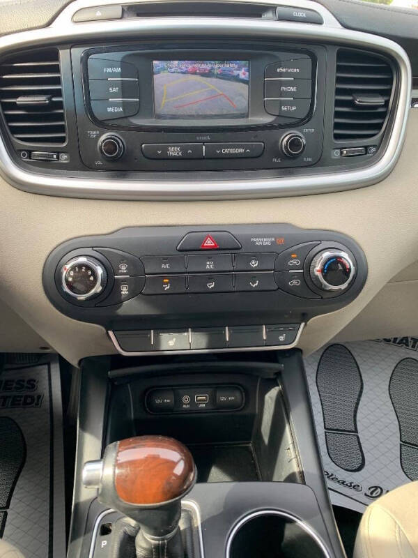 2016 Kia Sorento LX