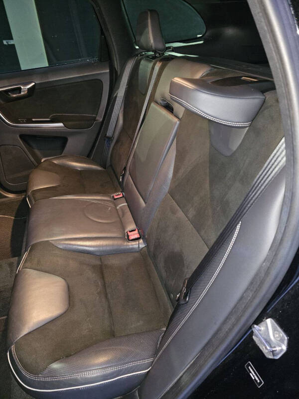 2015 Volvo XC60 T6 R-Design Premier Plus