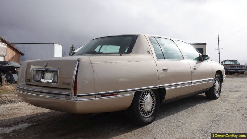 1994 Cadillac DeVille null photo 17