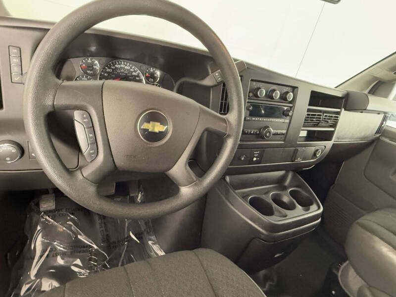 2023 Chevrolet Express 2500