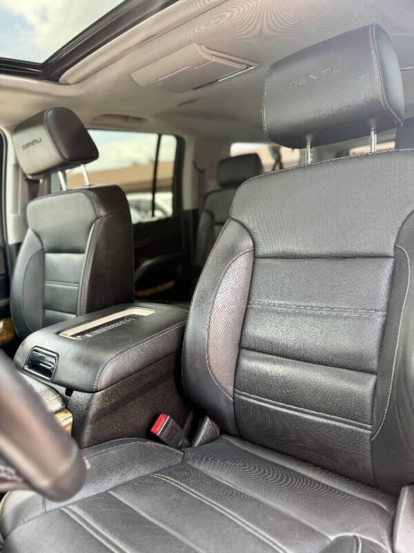 2017 GMC Yukon XL Denali