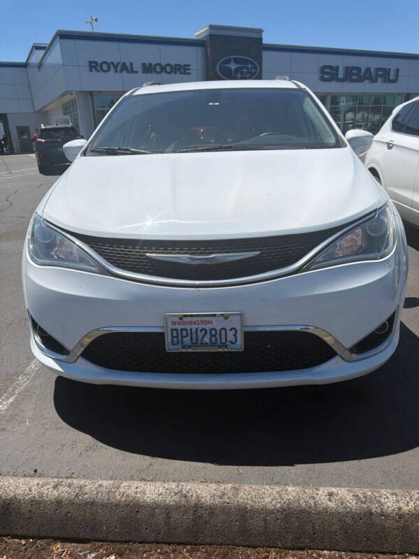 2018 Chrysler Pacifica Touring L