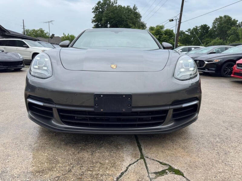 2018 Porsche Panamera