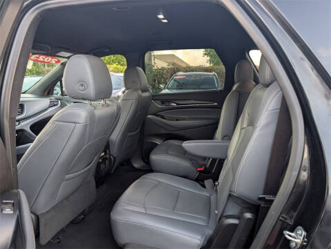 2023 Buick Enclave Essence