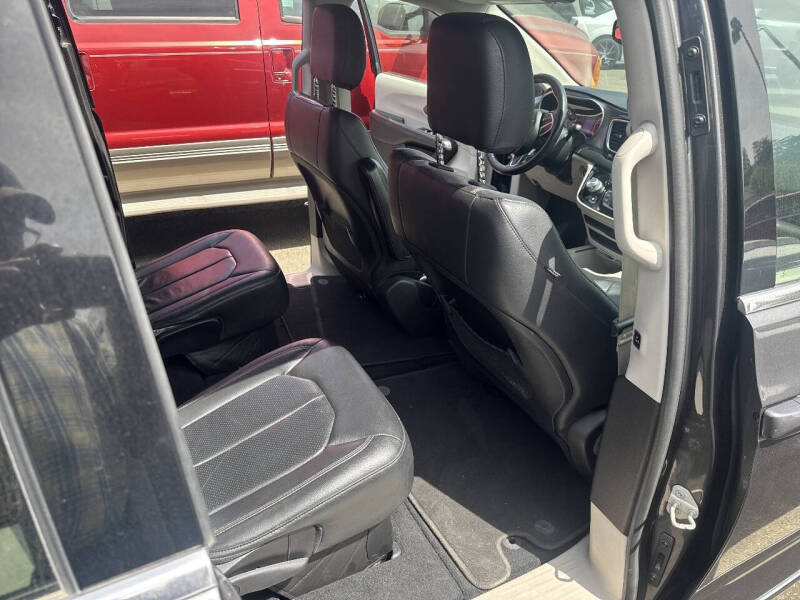 2020 Chrysler Pacifica Touring L