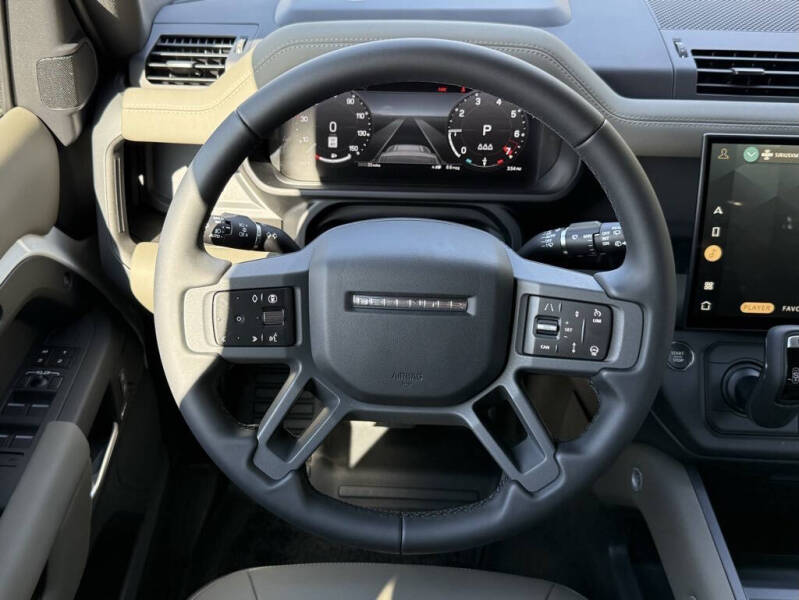 2026 Land Rover Defender 110 P300 S