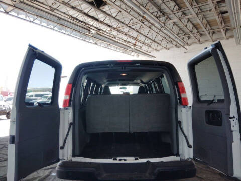 2023 Chevrolet Express LS 3500