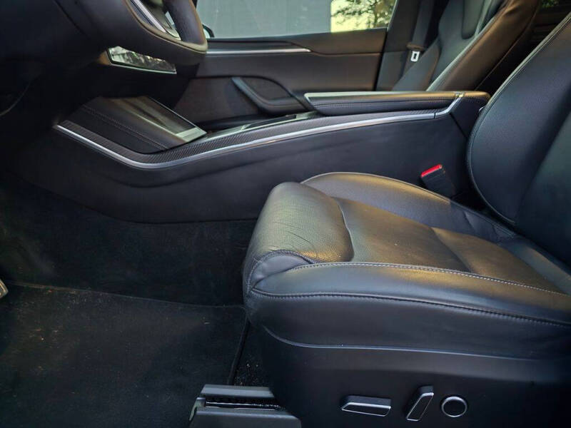 2022 Tesla Model X Plaid