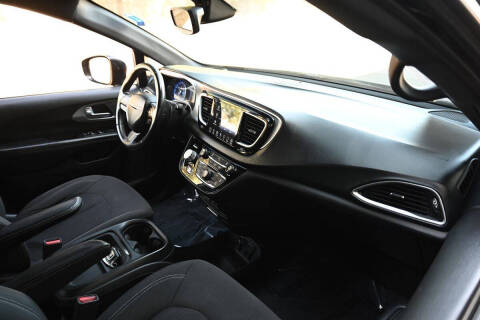 2018 Chrysler Pacifica Touring Plus