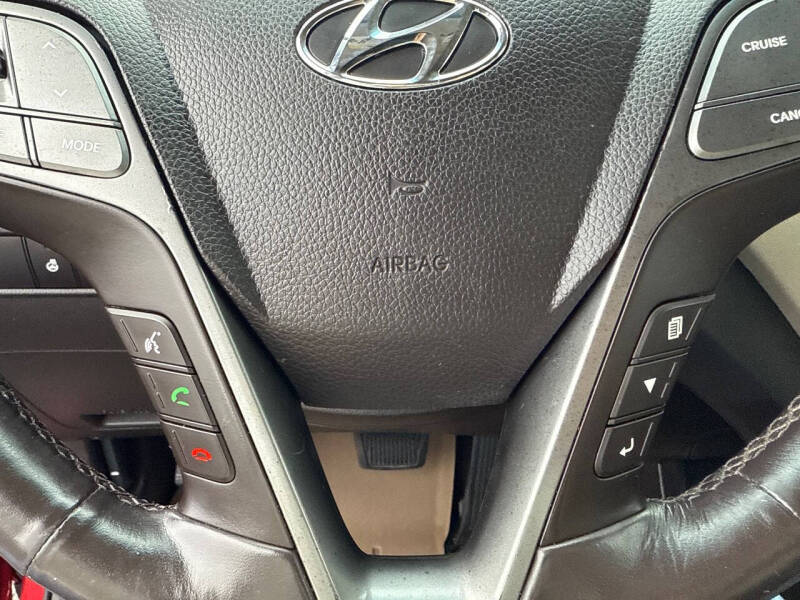 2017 Hyundai Santa Fe Limited Ultimate