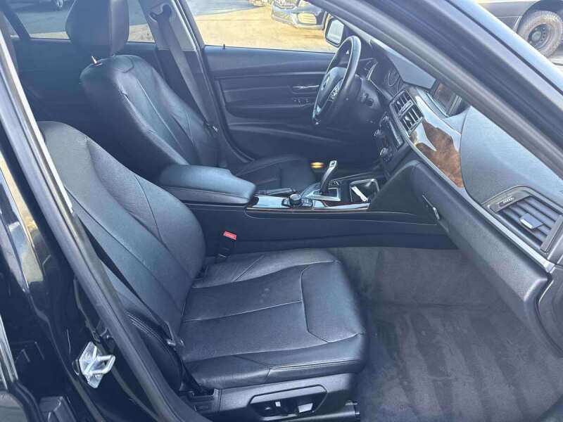 2015 BMW 3 Series 328i