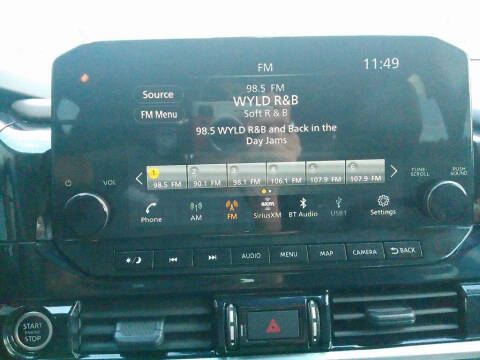 2023 Nissan Pathfinder SL