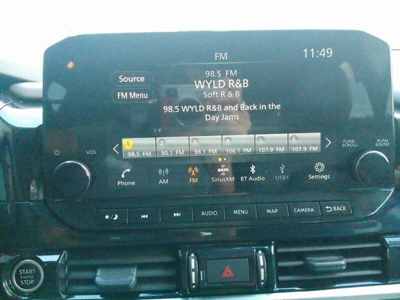 2023 Nissan Pathfinder SL