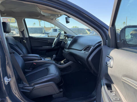 2018 Dodge Journey Crossroad