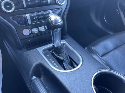 2022 Ford Mustang EcoBoost Premium