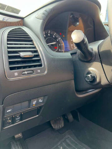 2017 Nissan Armada Platinum