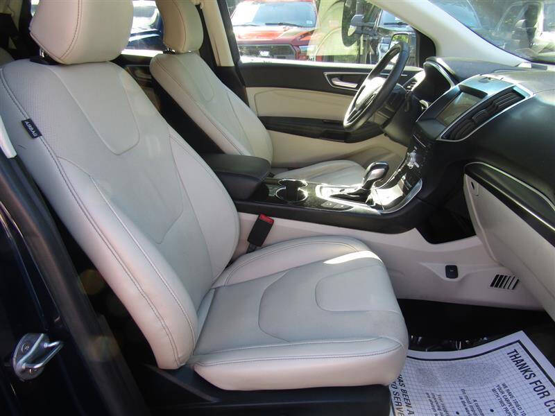 2017 Ford Edge Titanium