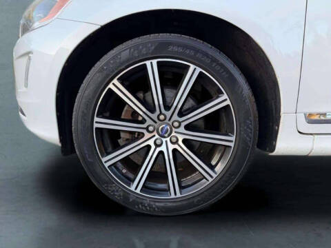 2015 Volvo XC60 T6 Drive-E Platinum