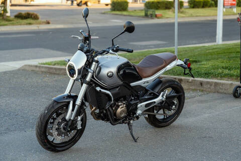 2023 QJMotor SRV550