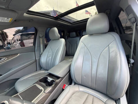 2019 Lincoln Nautilus Reserve