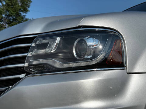 2016 Lincoln Navigator Select