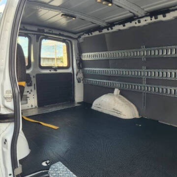 2017 Chevrolet Express 2500