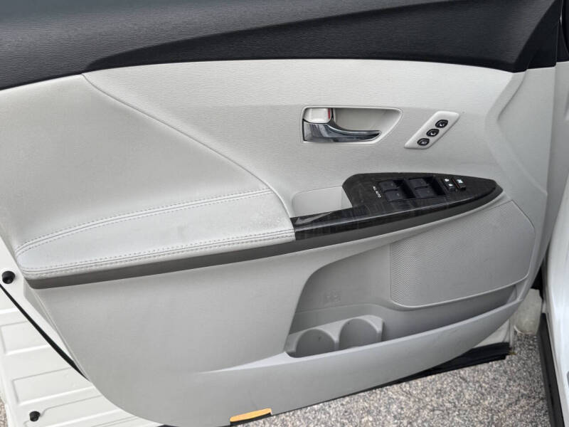 2013 Toyota Venza XLE