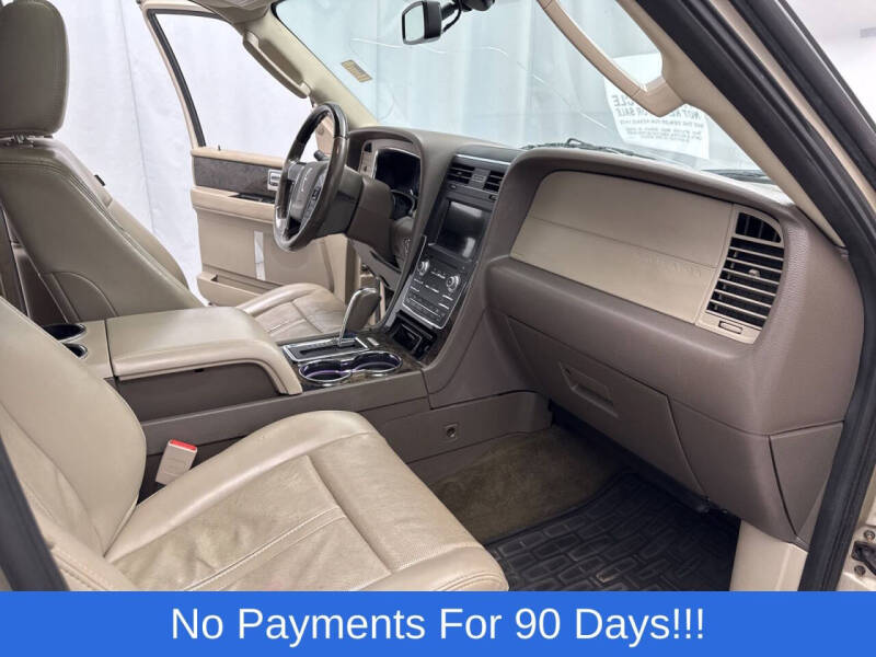 2017 Lincoln Navigator Select