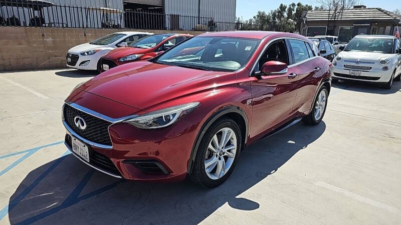 2018 Infiniti QX30 Luxury