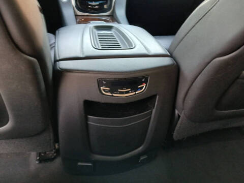 2019 Cadillac Escalade Standard