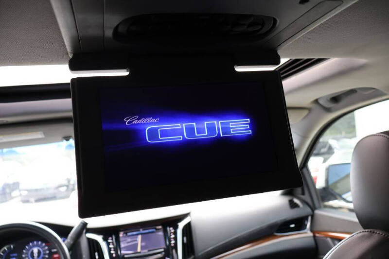 2017 Cadillac Escalade Luxury