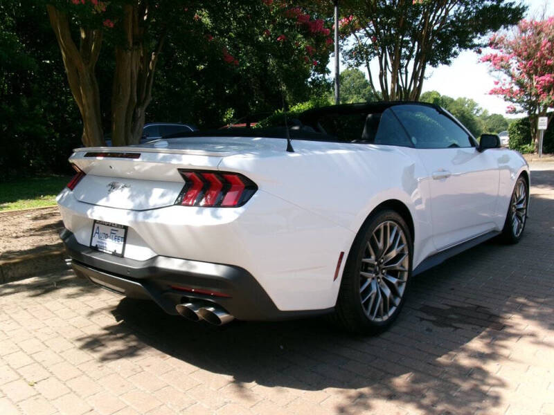 2025 Ford Mustang EcoBoost Premium