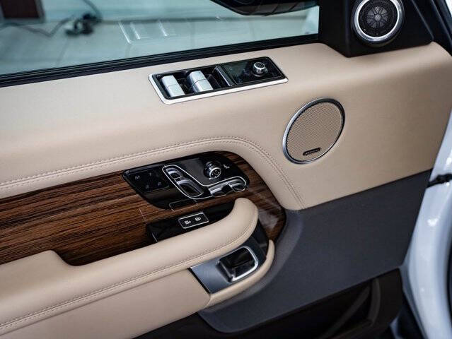 2021 Land Rover Range Rover P525 HSE Westminster Edition