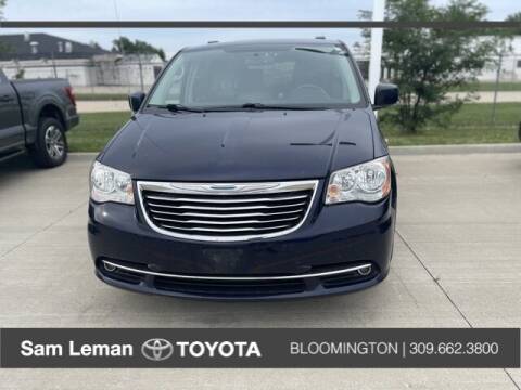 2015 Chrysler Town and Country for sale at Sam Leman Mazda in Bloomington IL
