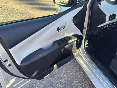 2018 Toyota Prius Three