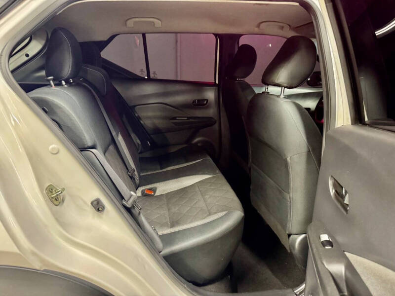 2020 Nissan Kicks S