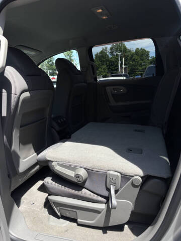 2010 Chevrolet Traverse LS