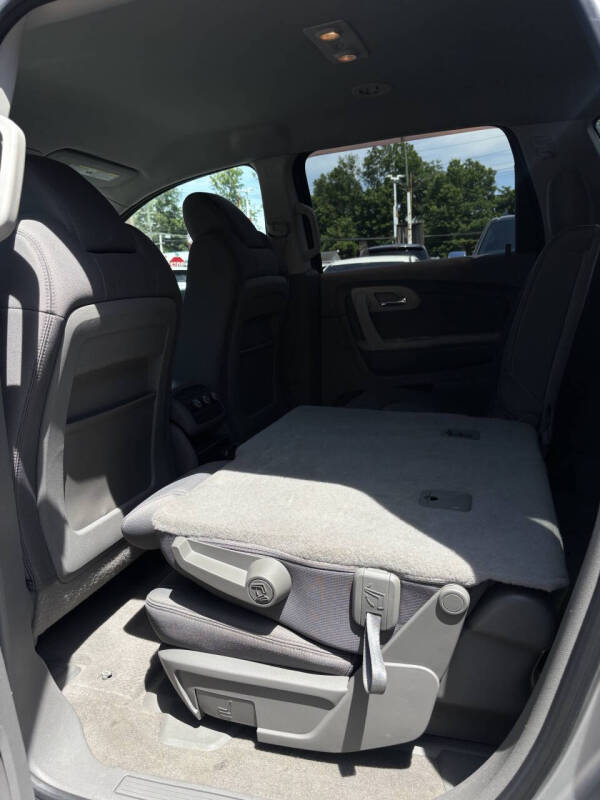 2010 Chevrolet Traverse LS