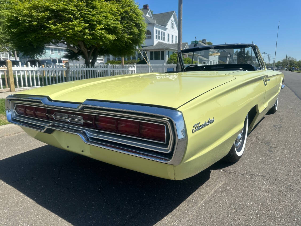 1966 Ford Thunderbird 7