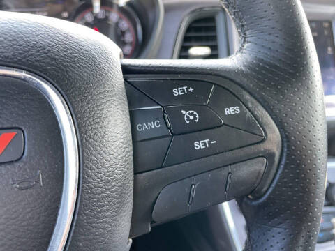 2017 Dodge Challenger SXT Plus