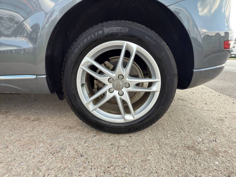 2017 Audi Q5 2.0T quattro Premium Plus