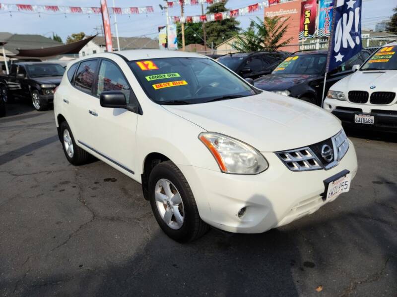 2012 Nissan Rogue for sale at ROBLES MOTORS in San Jose CA