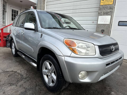 2005 Toyota RAV4 for sale at Deleon Mich Auto Sales in Yonkers NY