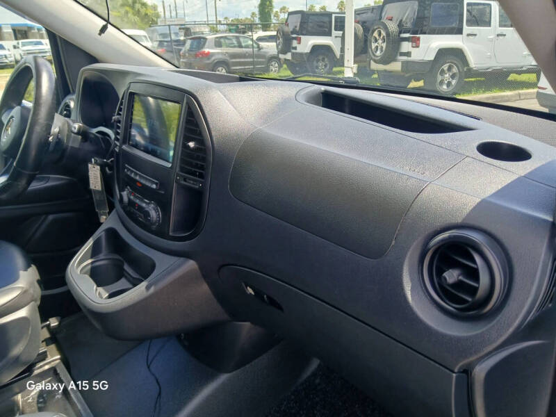 2017 Mercedes-Benz Metris
