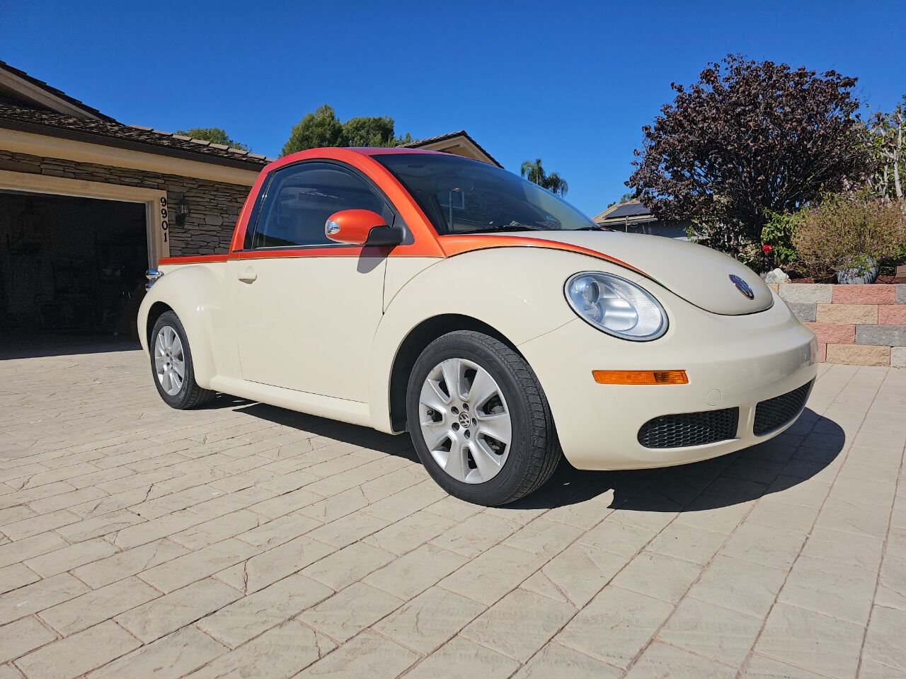 2009 Volkswagen New Beetle 19