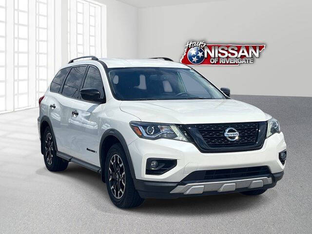 2020 Nissan Pathfinder SV
