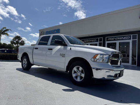 2022 RAM 1500 Classic SLT
